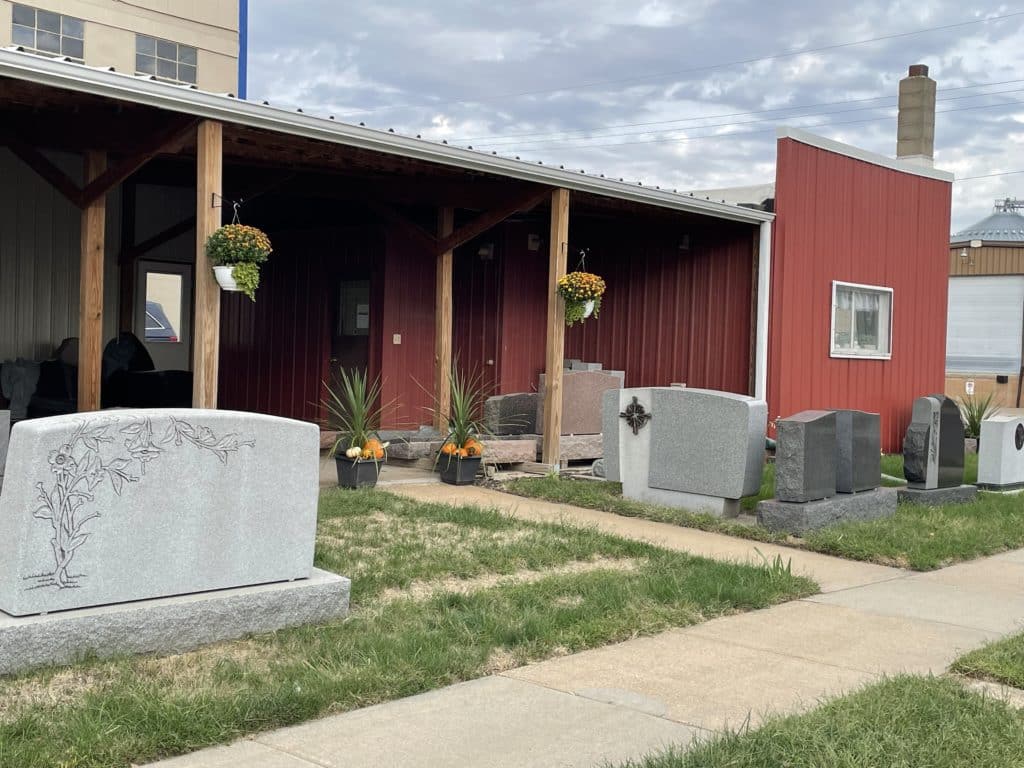 Sunburst Memorials Schmidt Monument 2022 Sept Store Front