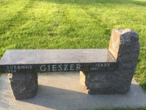 Bench Gieszer Ref #120975