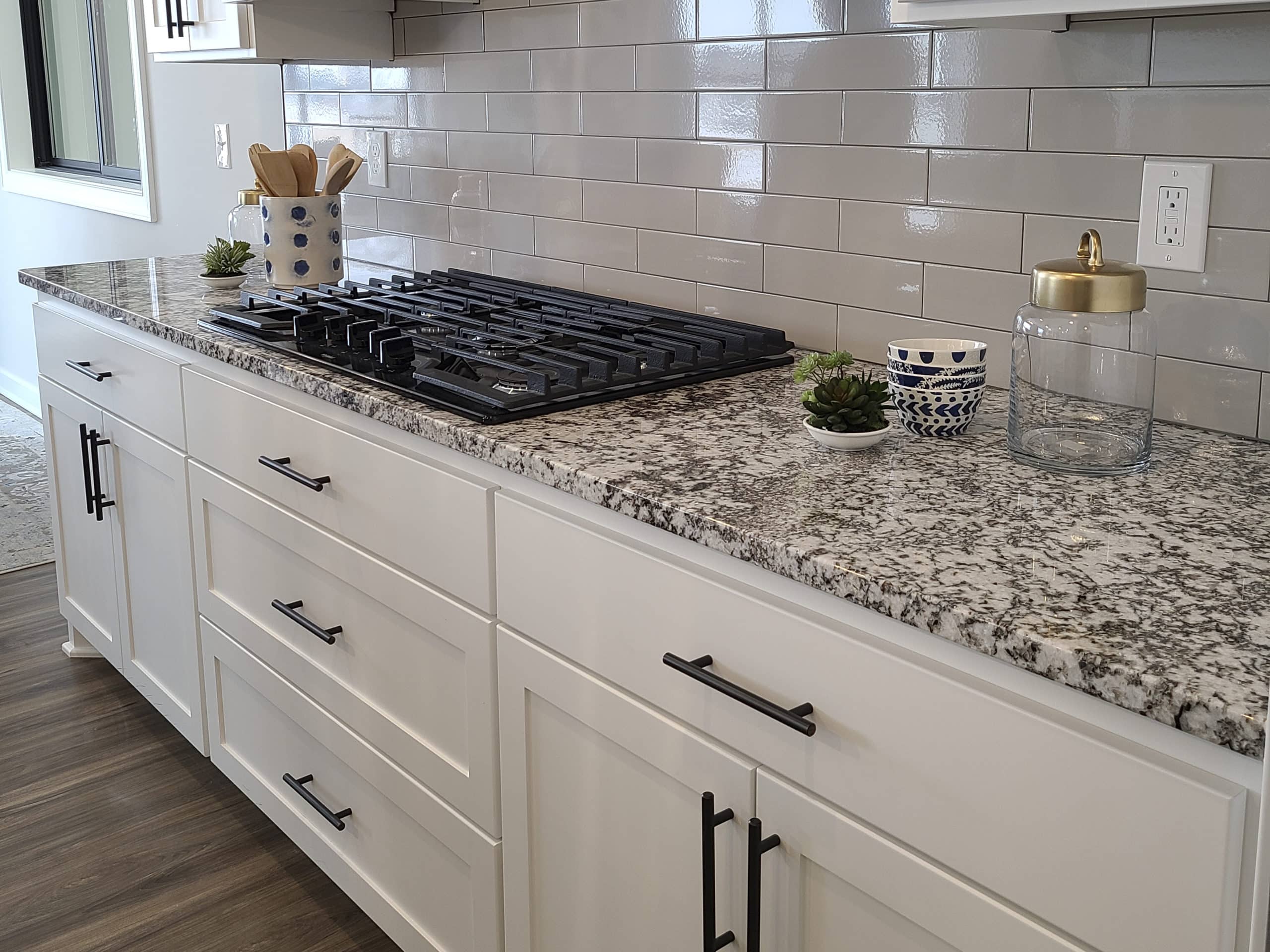 Gkb Kitchen Sparkelgrey Countertops